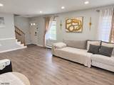 527 Valentine St - Photo 3