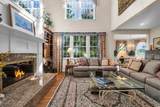 31 Dickinson Rd - Photo 8