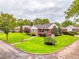 300 Jefferson Ave - Photo 2