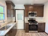 646 Cornelia St - Photo 5