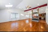 320 Dixon Ave - Photo 3