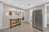 160 Bloomfield Ave - Photo 8