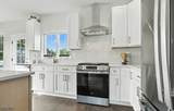 184 Canterbury Ave - Photo 4