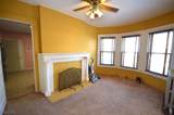 572 E 25Th St - Photo 2