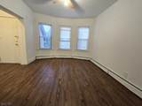 54 Stuyvesant Ave - Photo 2