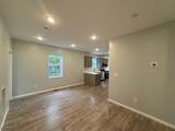 190 E Lindsley - Photo 3