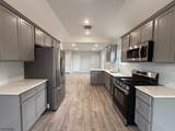 190 E Lindsley - Photo 5