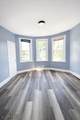 204 Demott Ave - Photo 3