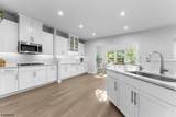 58 Oakwood Blvd - Photo 10