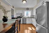 705 Schoolhouse Ln - Photo 10