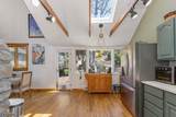 1046 Lakeside Dr E - Photo 16