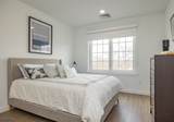558 Market St - Photo 10