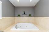 411 Chestnut St - Photo 16