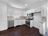 366 Thomas St - Photo 8