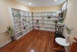10 Queens Ln - Photo 18