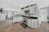 378 Bayview Ave - Photo 6