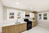 712 Sheridan Ave - Photo 2