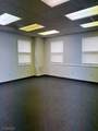 565 Green Ln - Photo 3