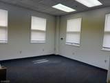 565 Green Ln - Photo 4