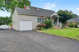 84 Roosevelt Ave - Photo 3