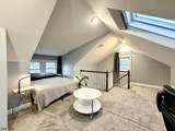 2076 Berwyn St - Photo 33