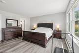 377 Hollywood Ave - Photo 16
