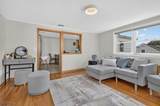 4 Howard Ave - Photo 17