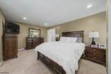 10 S Parkway - Photo 17