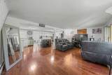10 S Parkway - Photo 7