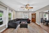 121 E Maple Ave - Photo 7