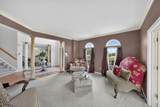 3 Surrey Way - Photo 17