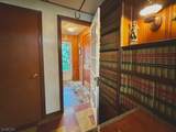 208 Riverside Dr - Photo 18