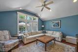 330 Airmount Ave - Photo 7
