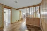 77 High - Photo 35