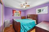 25 Lawrence Dr - Photo 21