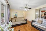 25 Lawrence Dr - Photo 8