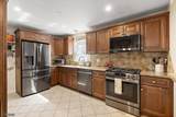 241 Hawthorne St - Photo 8