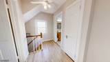 842 Travers St - Photo 13