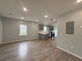 190 E Lindsley - Photo 2