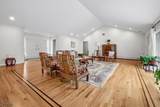 131 Lawrence Dr - Photo 32
