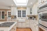 567 Lawrence Ave - Photo 3