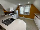 160 Chestnut St - Photo 9