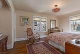 955 Summit Ave - Photo 18