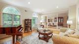 24 Glenview Dr - Photo 10