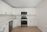 33 Holly St - Photo 8