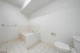 122 Richmond Rd - Photo 14