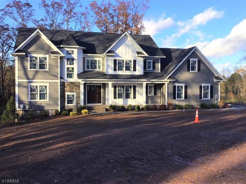 7 Gregory Lane - Photo 1