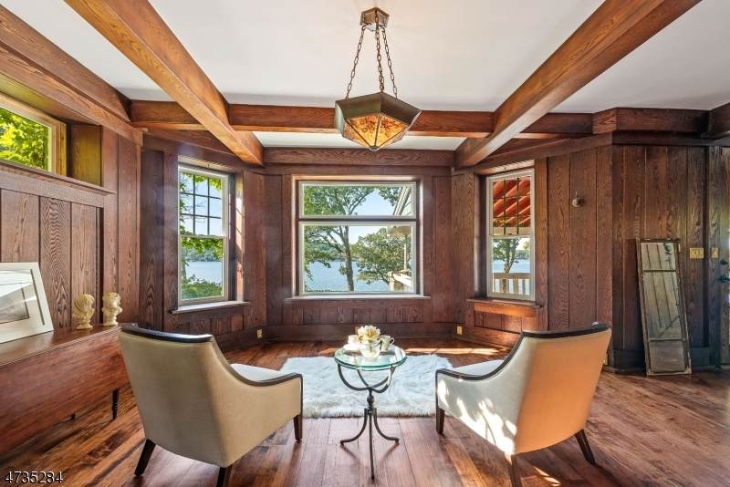 497 Windemere Ave - Photo 1