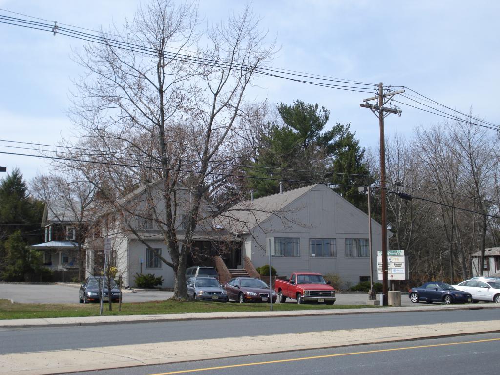 62 Pennsylvania Avenue - Photo 1