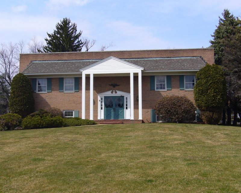 744 Mountain Blvd - Photo 1